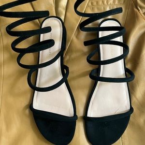 Avec Les Filles Caila Womens Size 8.5 M Black Suede Gladiator Sandals.